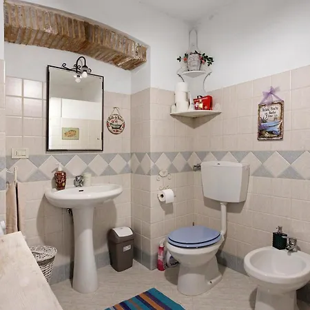 Lejlighed La Casina Nel Borgo Gombitelli