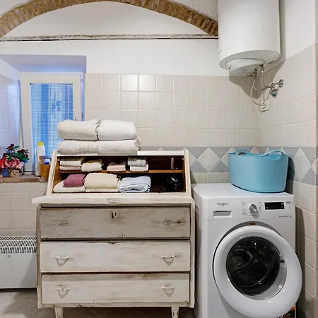 La Casina Nel Borgo Gombitelli